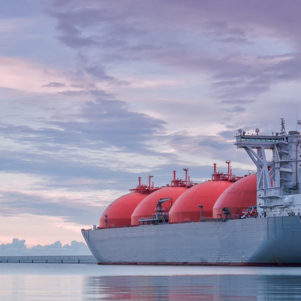 China-Australia LNG trade in the context of the China-US trade war